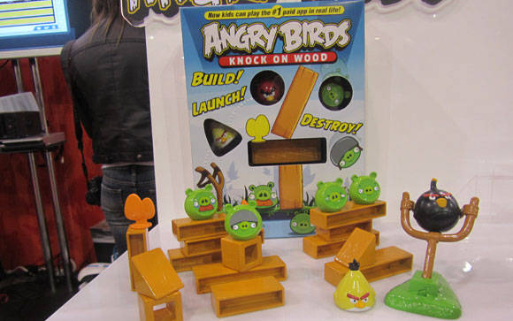 angry-birds-knock-on-wood angry-birds-knock-on-wood