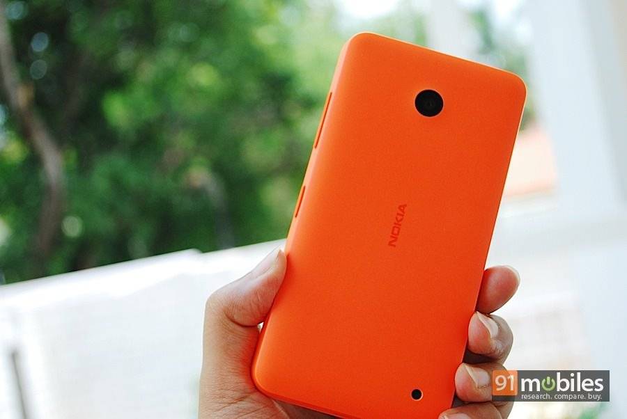 Nokia Lumia 630_back