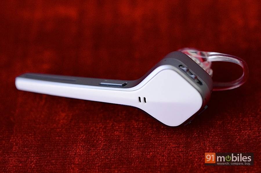 Plantronics-Voyager-Edge13