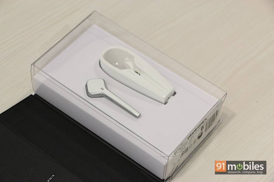 Plantronics-Voyager-Edge7
