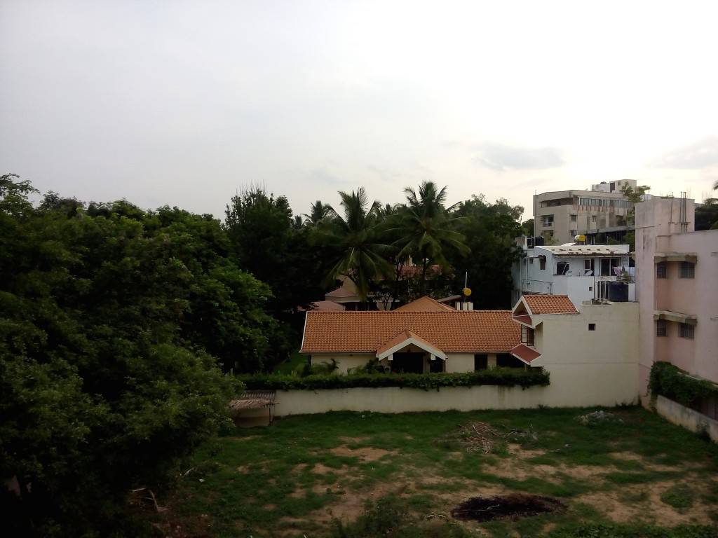 XOLO Q1010i_HDR off