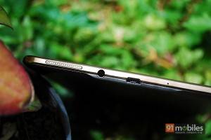 Samsung Galaxy Tab S_bottom