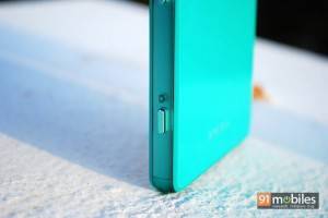 Sony Xperia Z3 Compact_camera button
