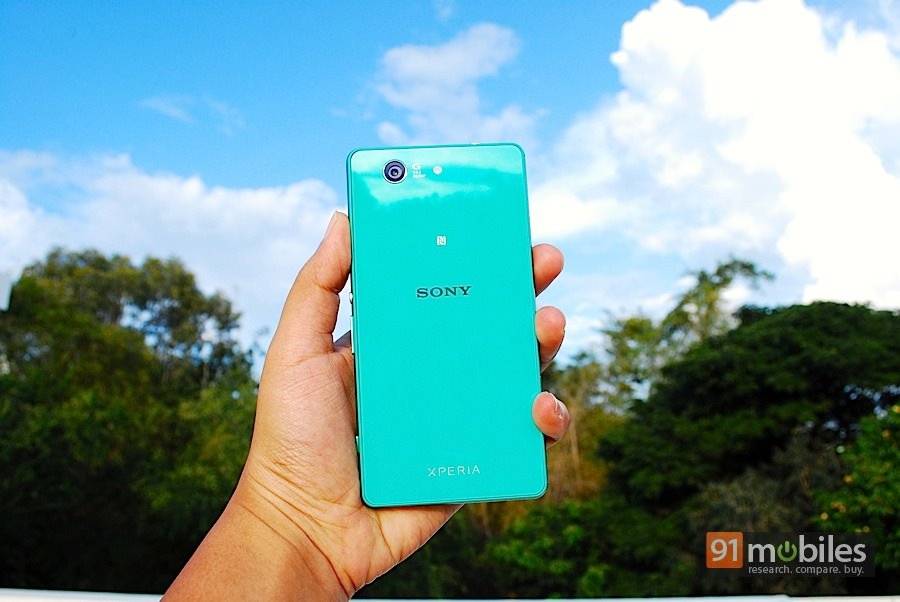 Sony Xperia Z3 Compact_rear_2