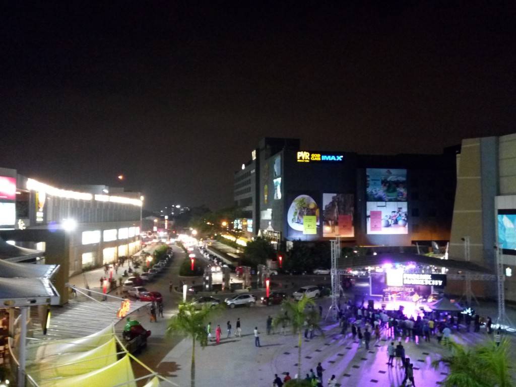 Lenovo-Vibe-S1_camera-sample_night-shot.jpg?tr=q-70