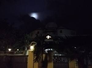 Honor-5X_image-sample_night-shot.jpg?tr=q-70