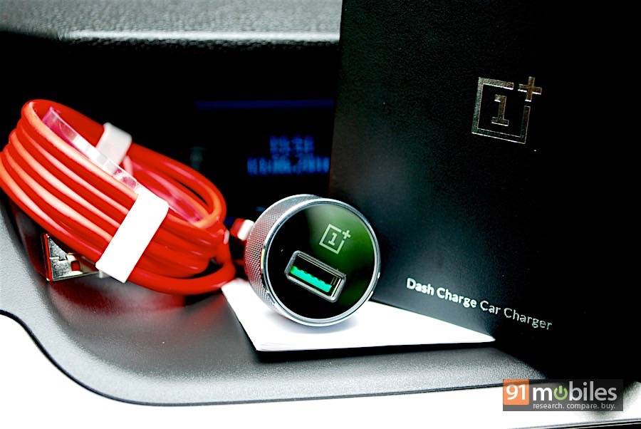 OnePlus 3_Dash Charge Car Charger unboxing