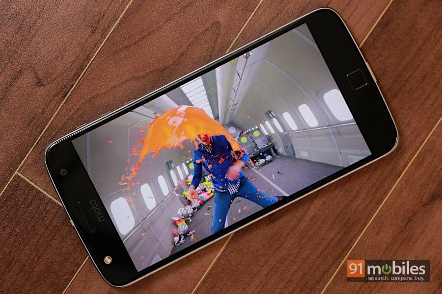 moto_z_play_product_shots_13