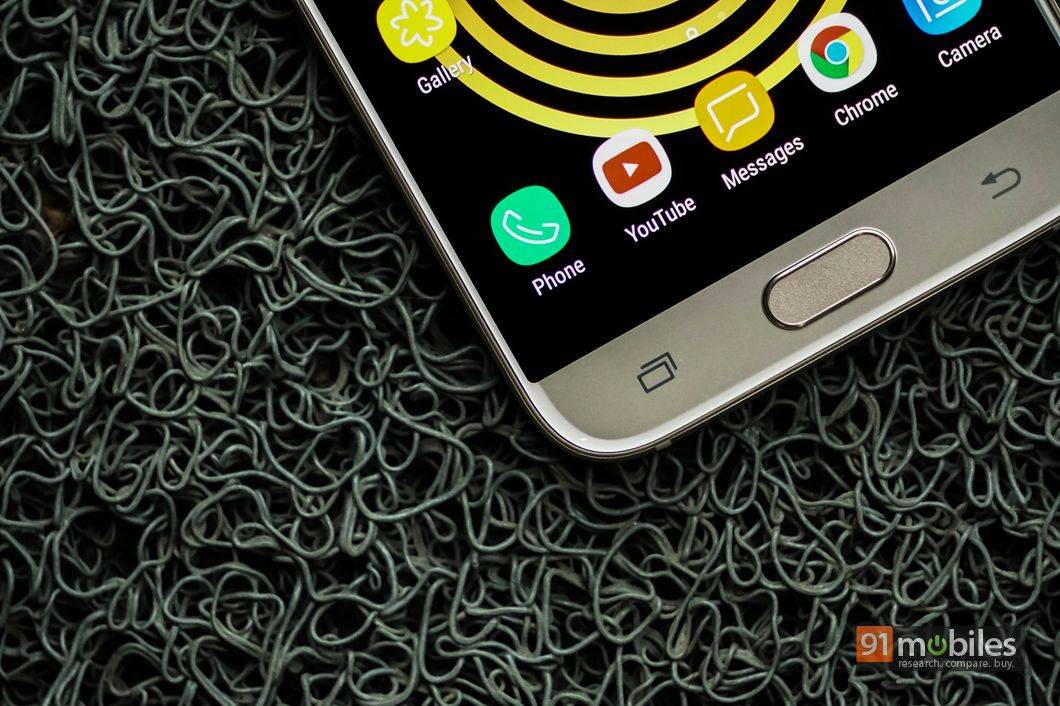 Samsung Galaxy J7 Pro review13