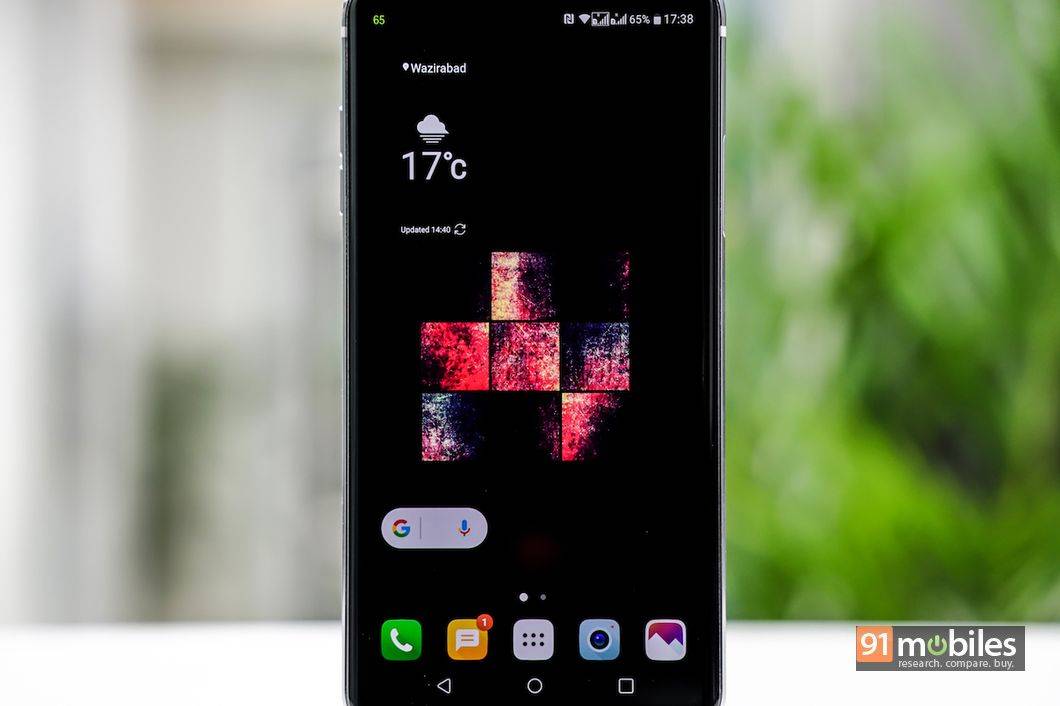 lg_v30_plus_product_shots_24