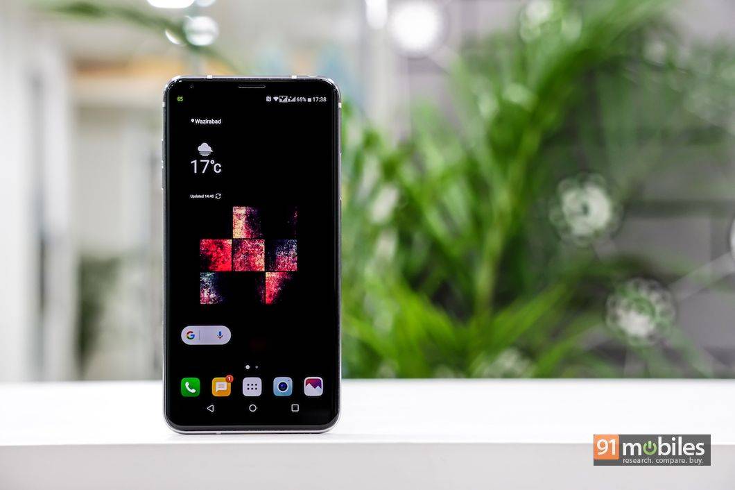 lg_v30_plus_product_shots_27