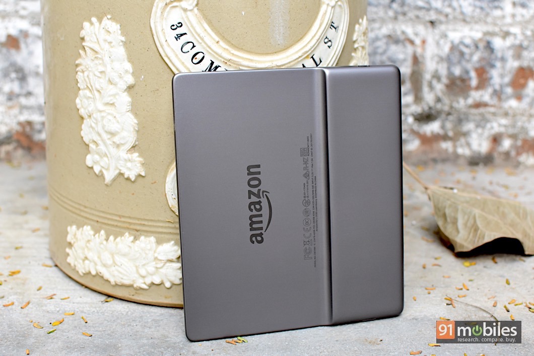 Amazon Kindle Oasis (2017) review almost perfect