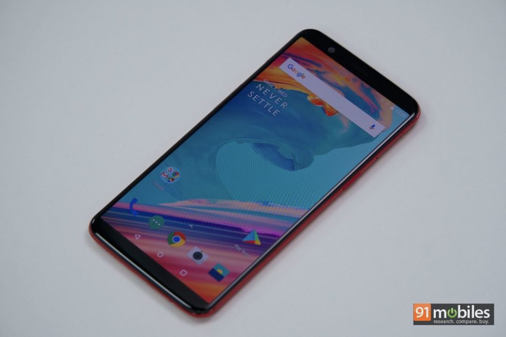 OnePlus 5T Lava Red In Pictures 08