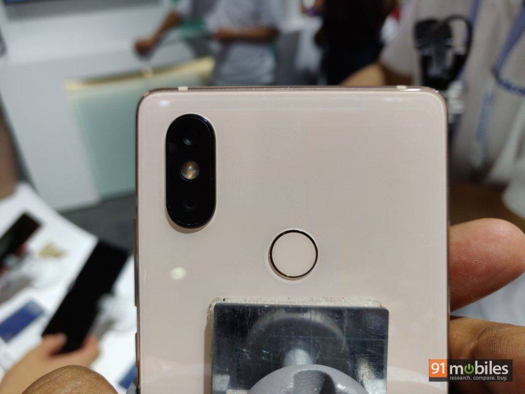 Xiaomi Mi 8 SE in pics06
