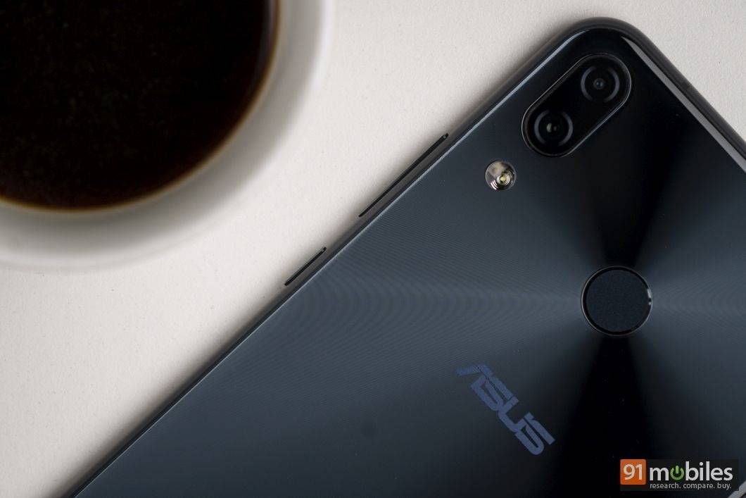 ASUS ZenFone 5Z review - 91mobiles 05