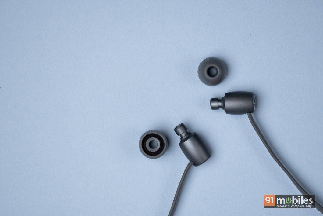 Jays a-Six Wireless review01