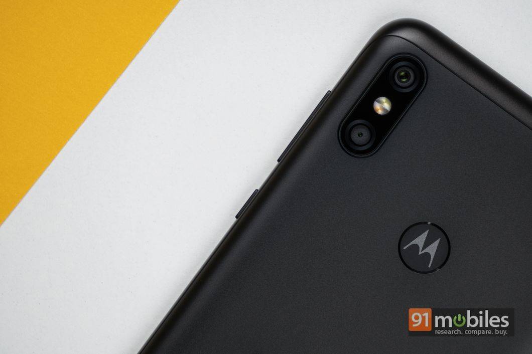 motorola_one_power_review_design4