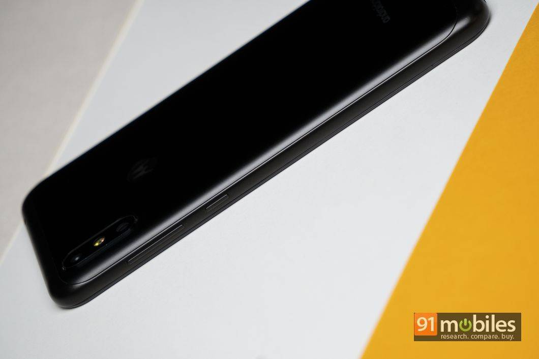 motorola_one_power_review_design9