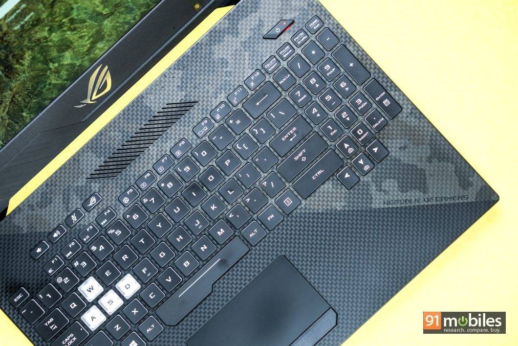 ASUS ROG Strix SCAR II GL504 - 91mobiles 09