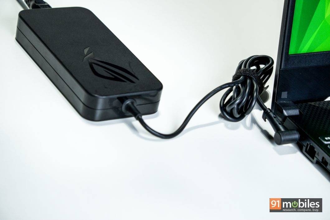 ASUS ROG Strix SCAR II GL504 - 91mobiles 15