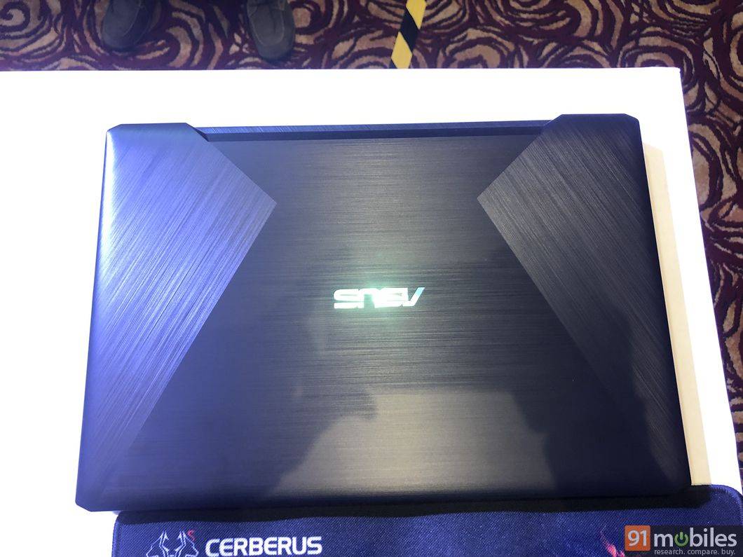 asus_vivobook_f570_first_impressions1