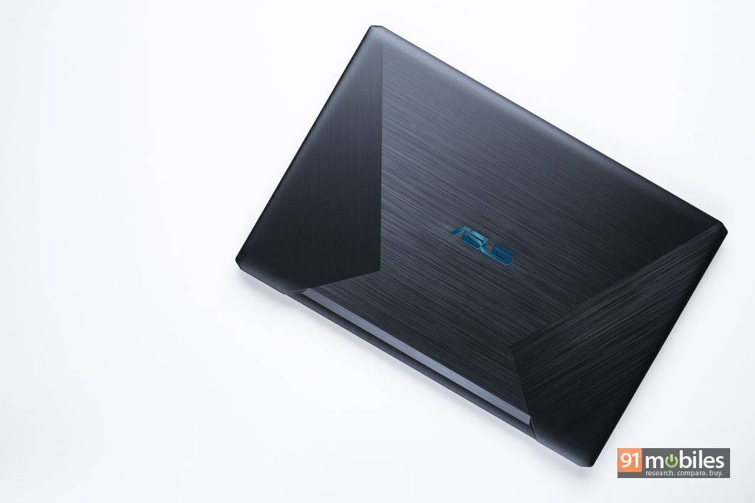 asus_f570z_review_design1