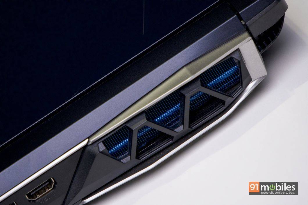 Acer Predator Helios 500 review04