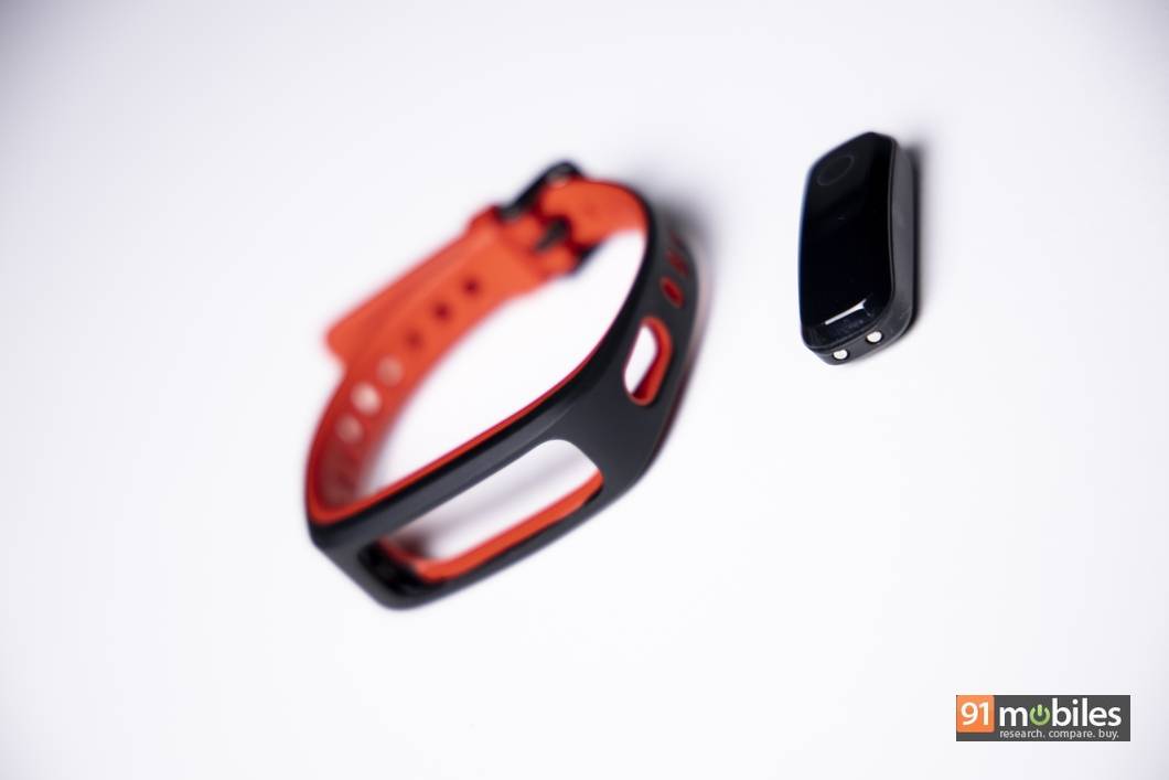 Honor-Band-4-Running-Edition-Review-91mobiles 01