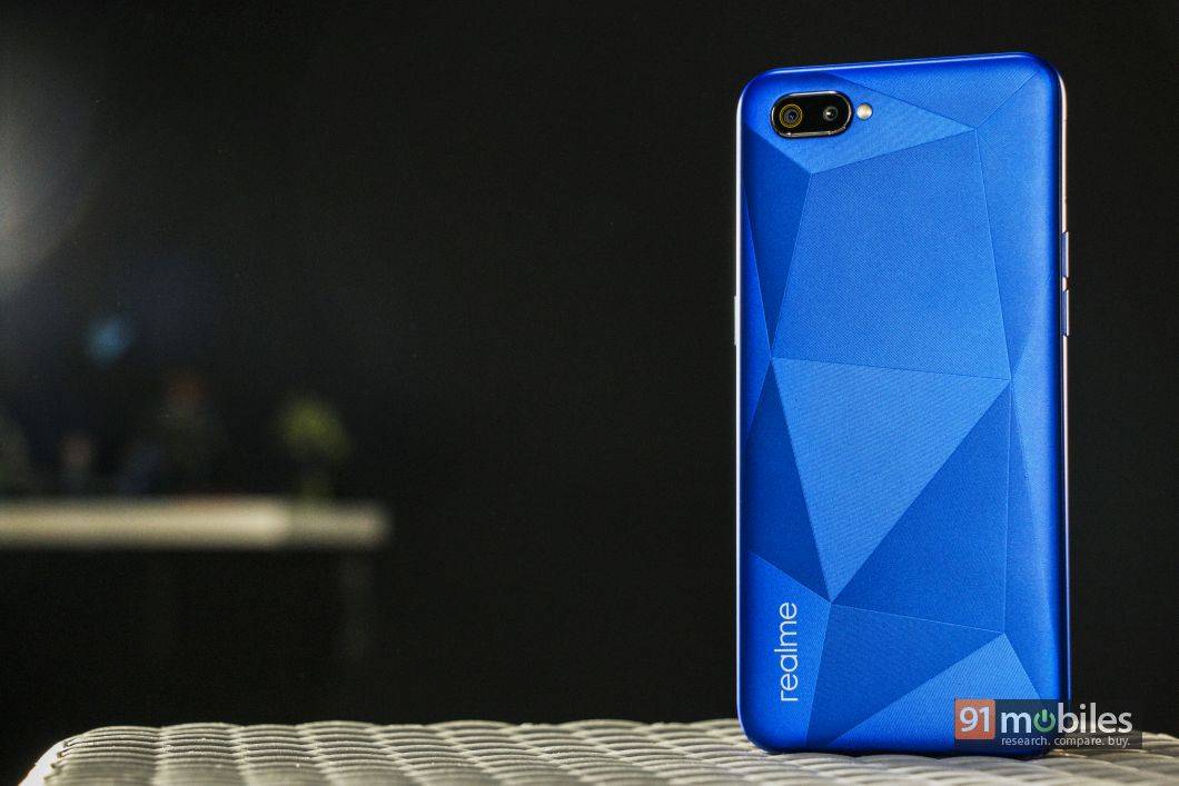 Realme C2 review001
