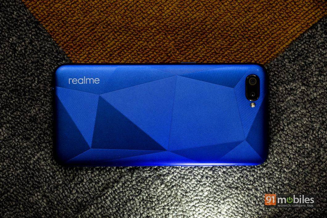 Realme C2 review011