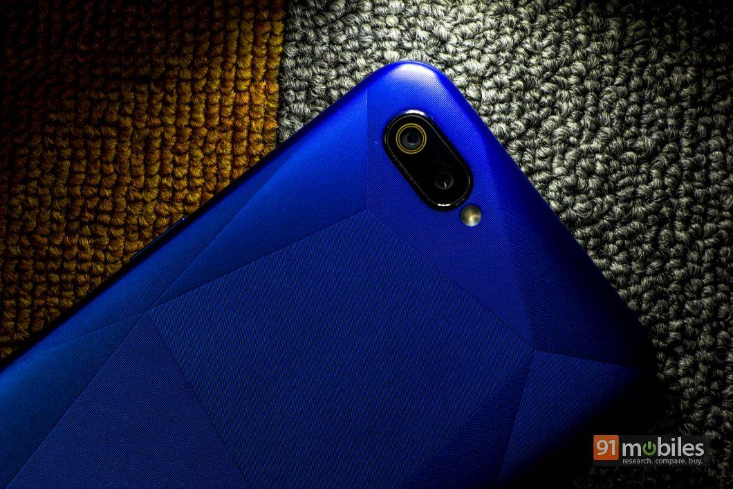 Realme C2 review012