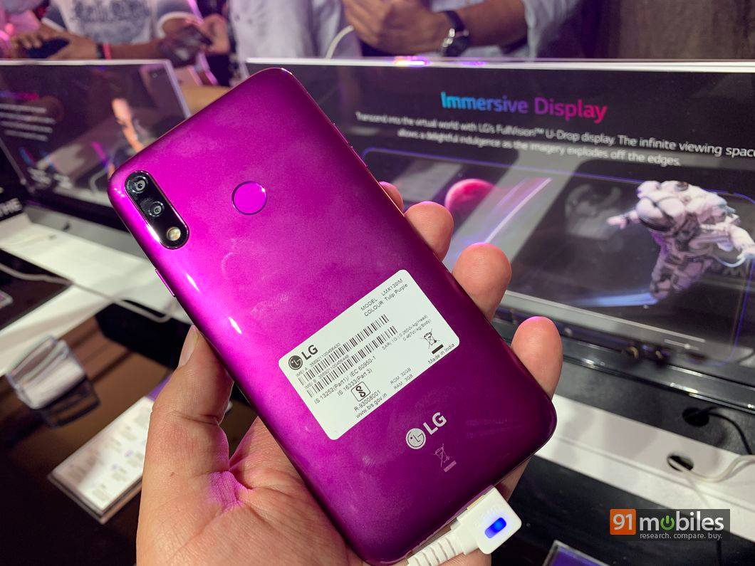 LG W10
