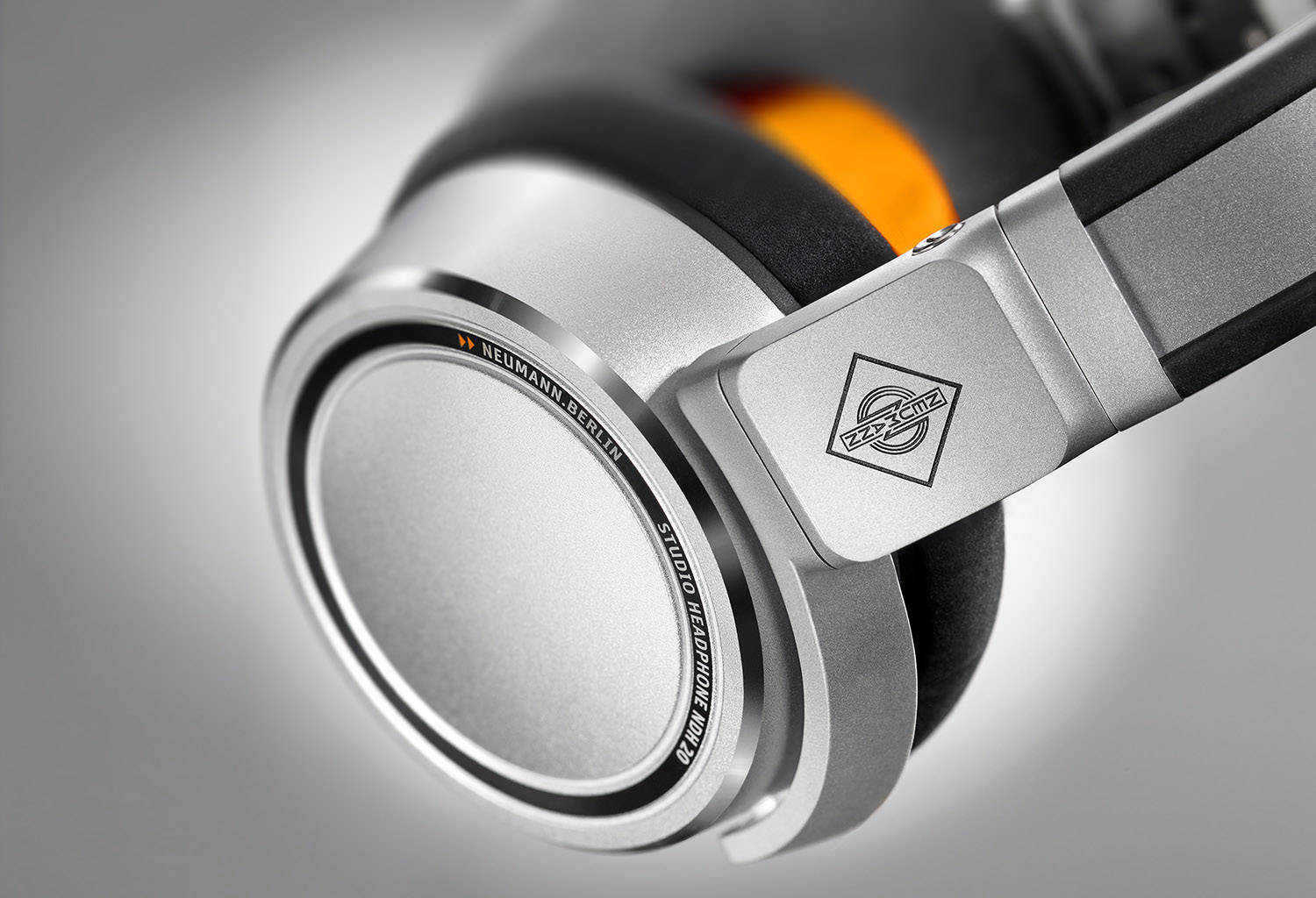 Sennheiser Heumann headphones