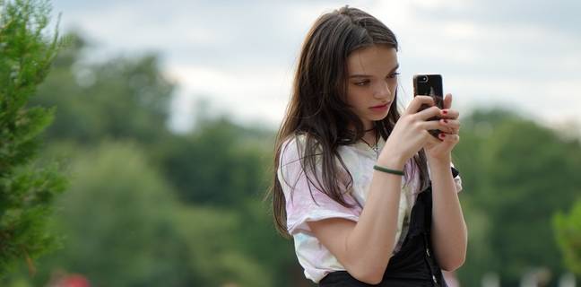 smartphone-addiction