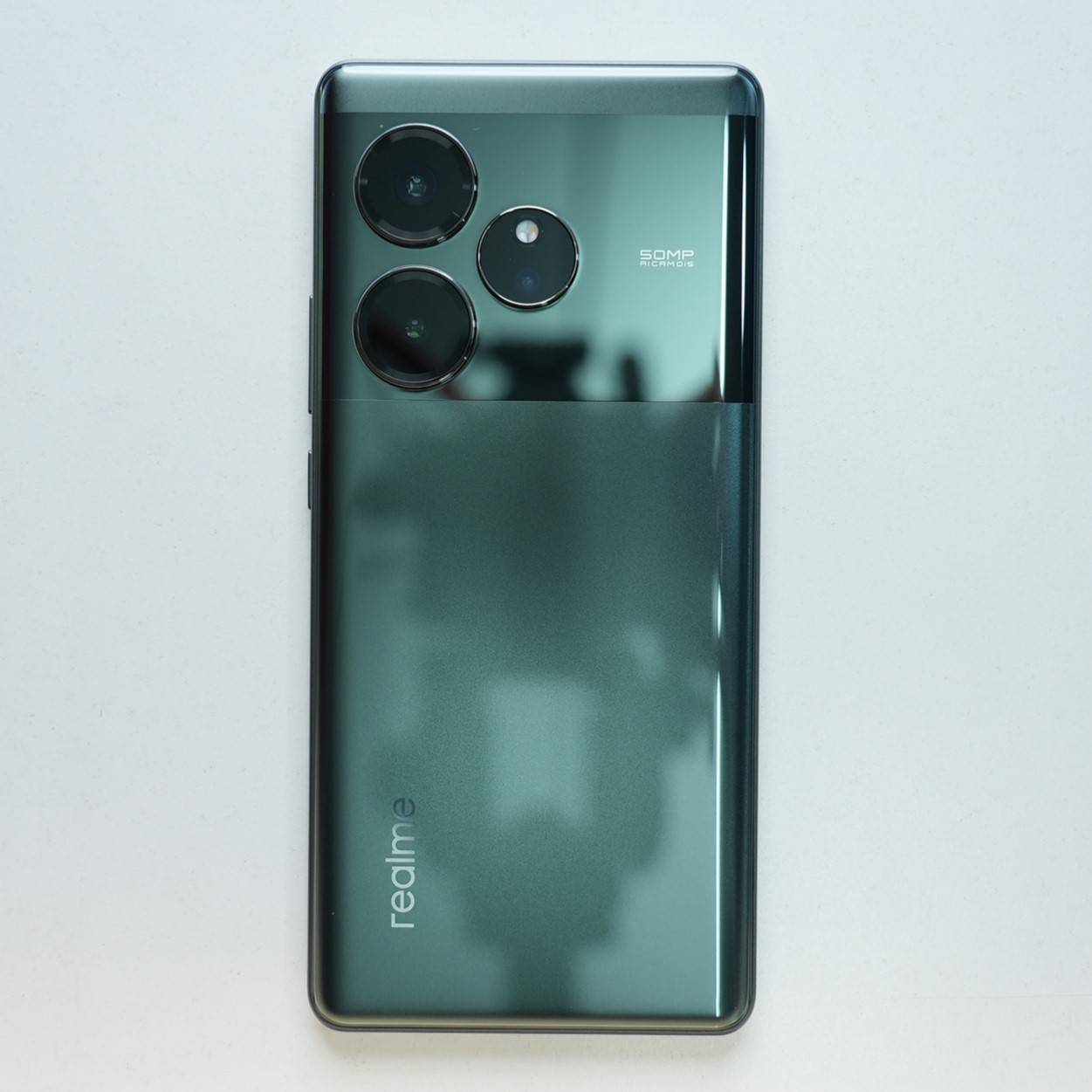 Realme GT 6