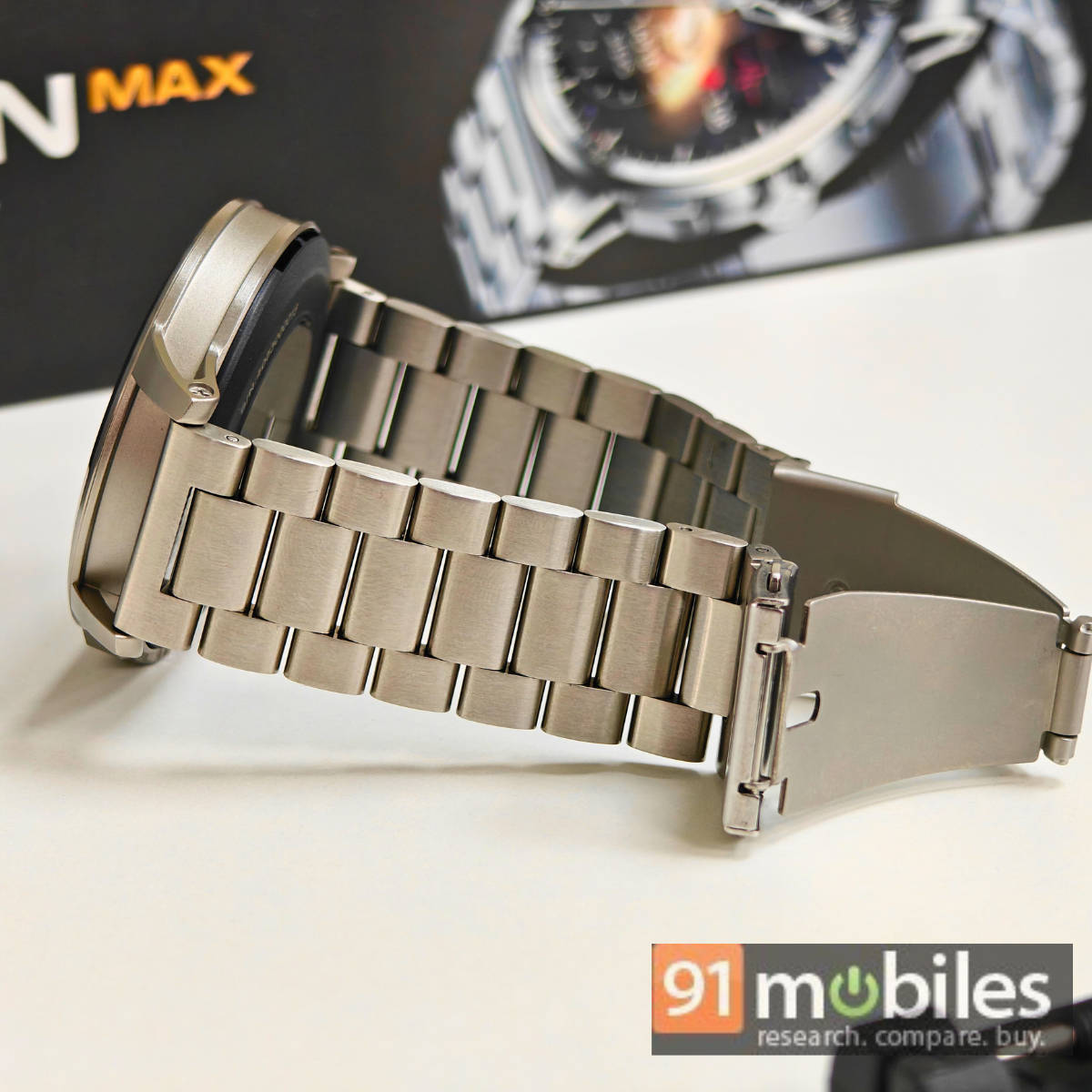 itel Unicorn Max design