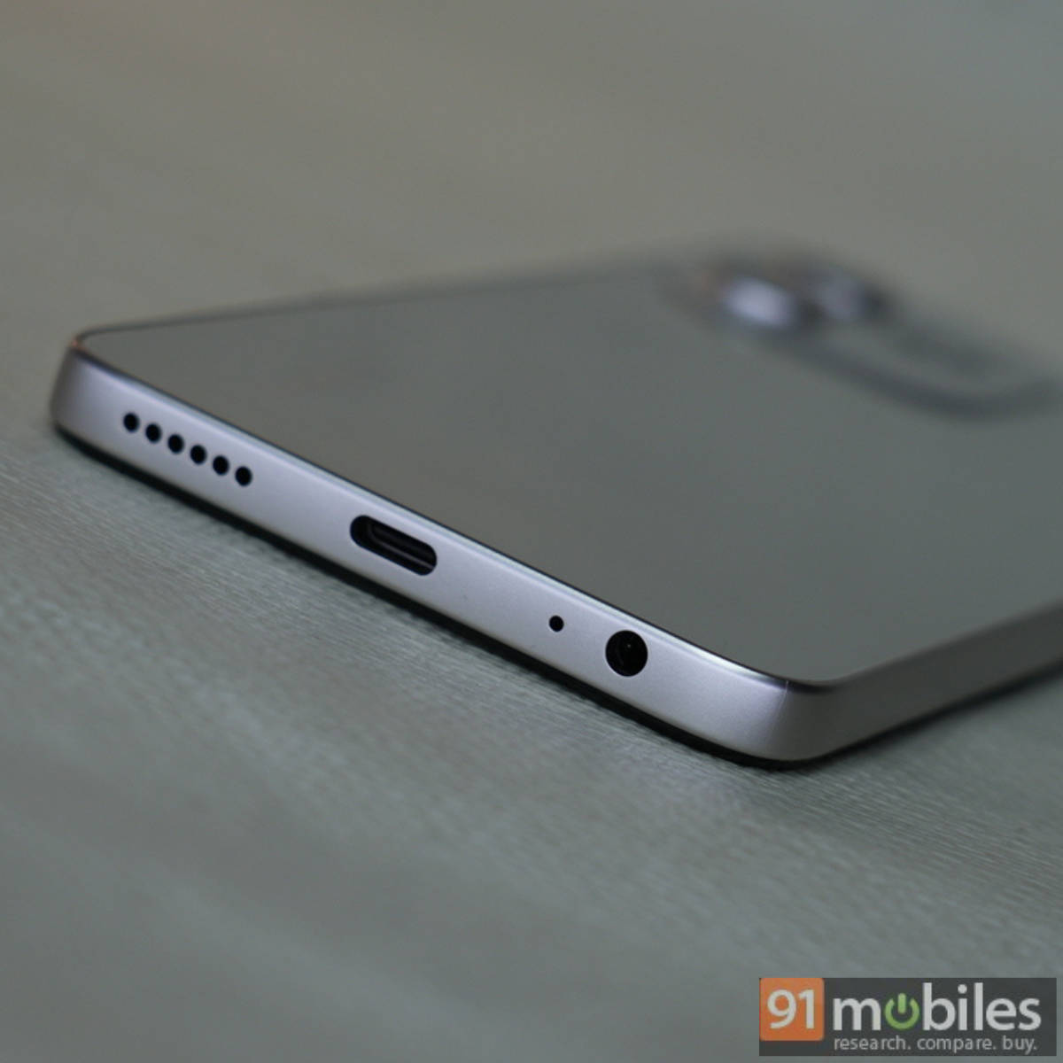 Lava Bold N1 5G design