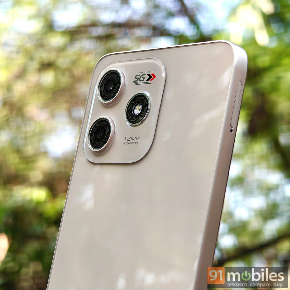 Lava Bold N1 5G gold