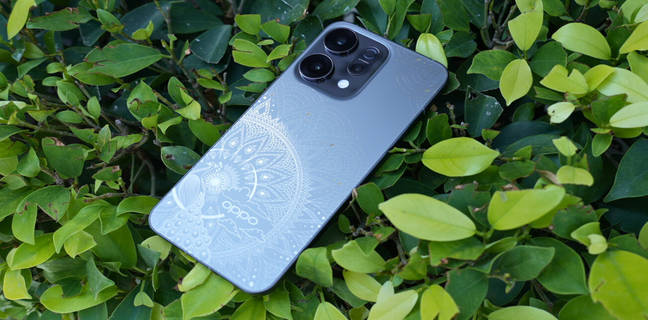 OPPO Reno14 5G Diwali Edition’s Unique Colour-Changing Festive Design and Pro-Grade Cameras Make It a Perfect Choice for Diwali