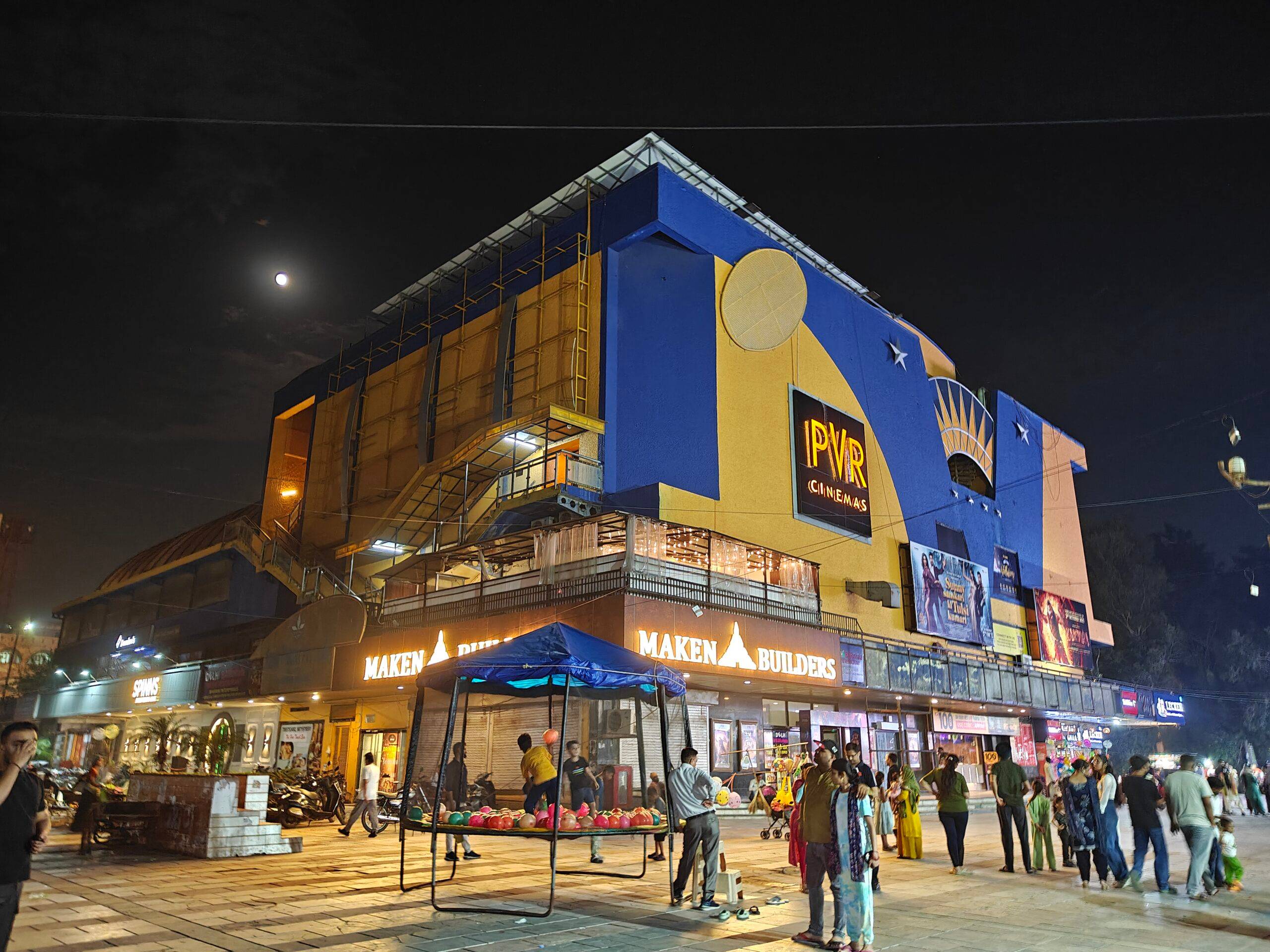 Realme-15-Pro-1x-night-shot