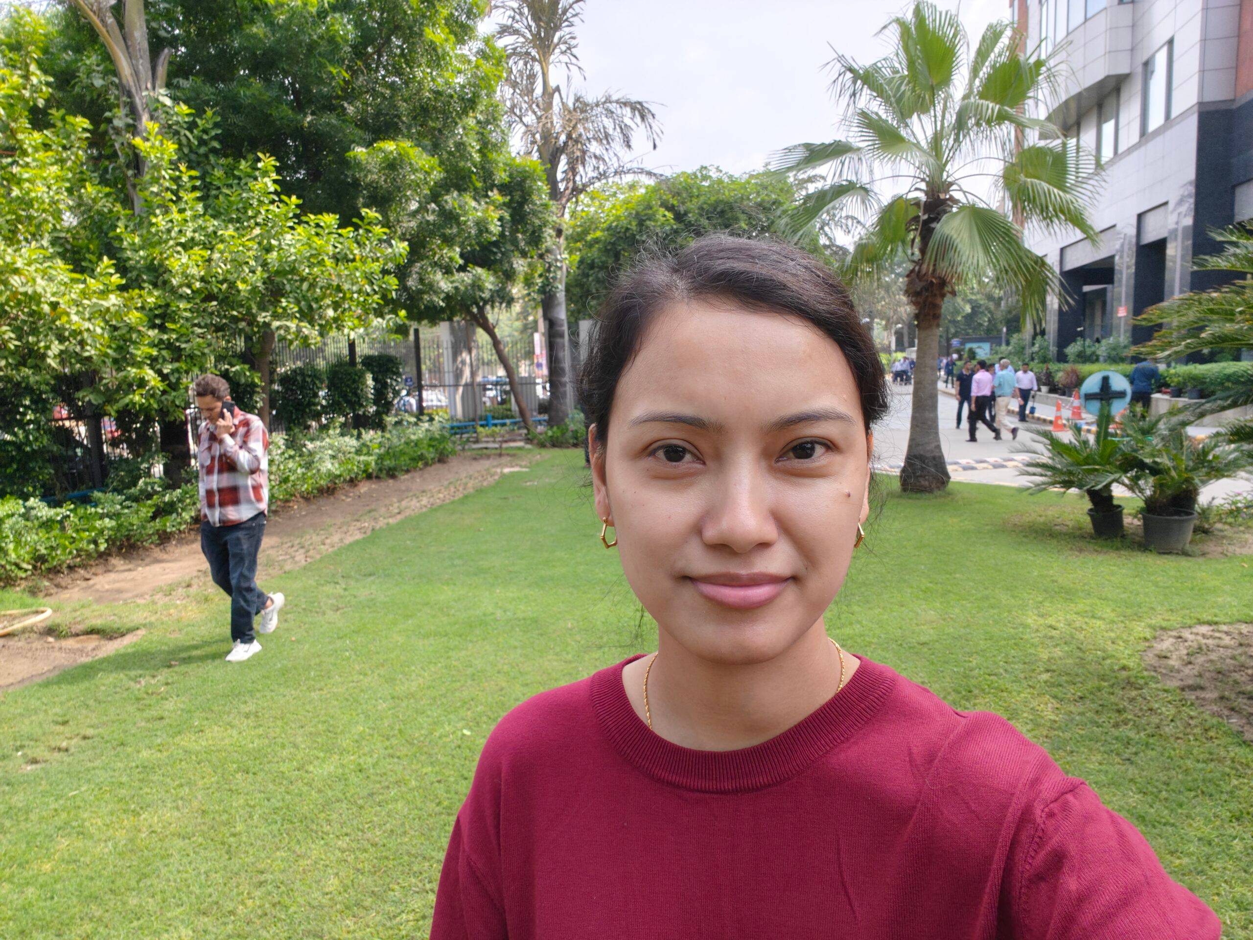 Realme-15-Pro-selfie