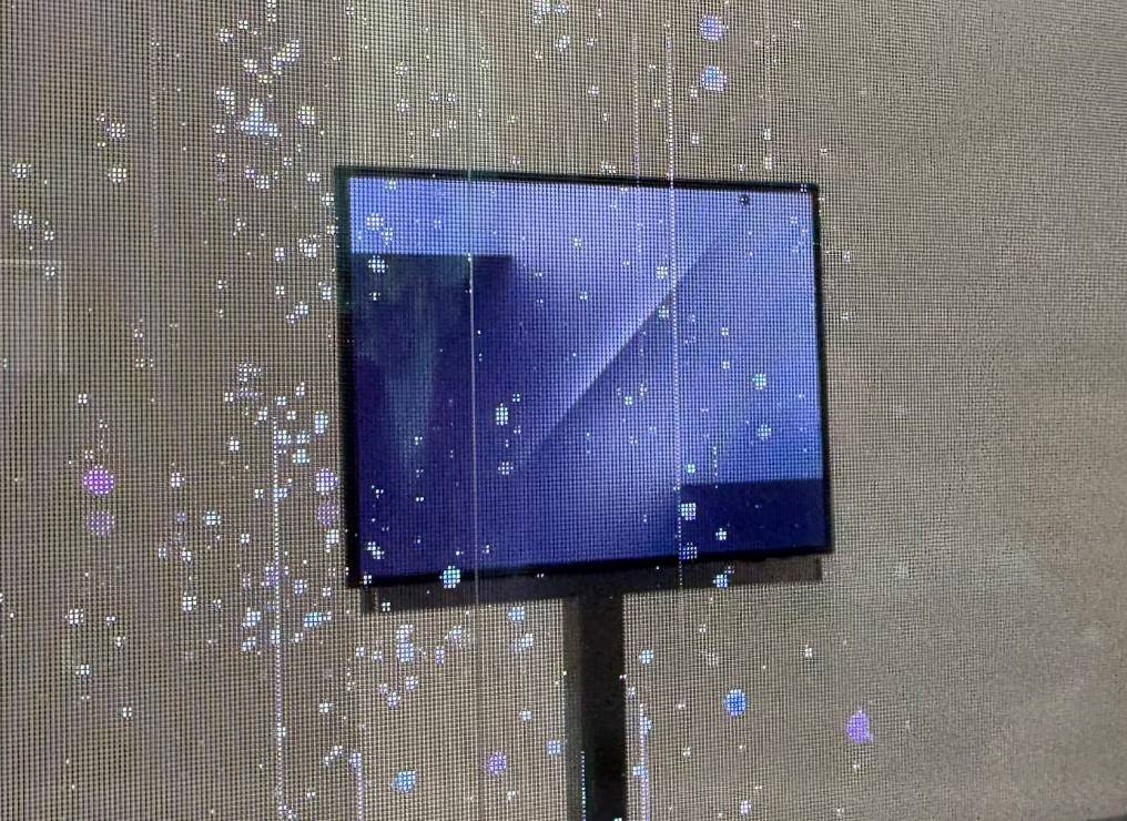 Samsung Galaxy TriFold