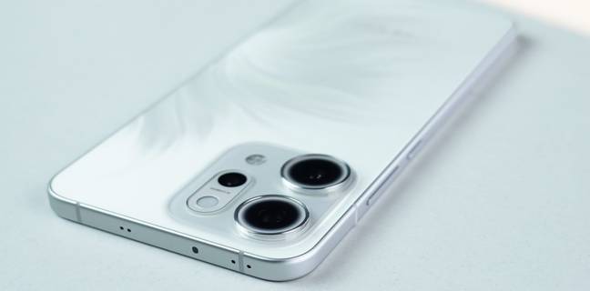 OPPO Reno 15 Mini could launch as the brand’s first compact phone