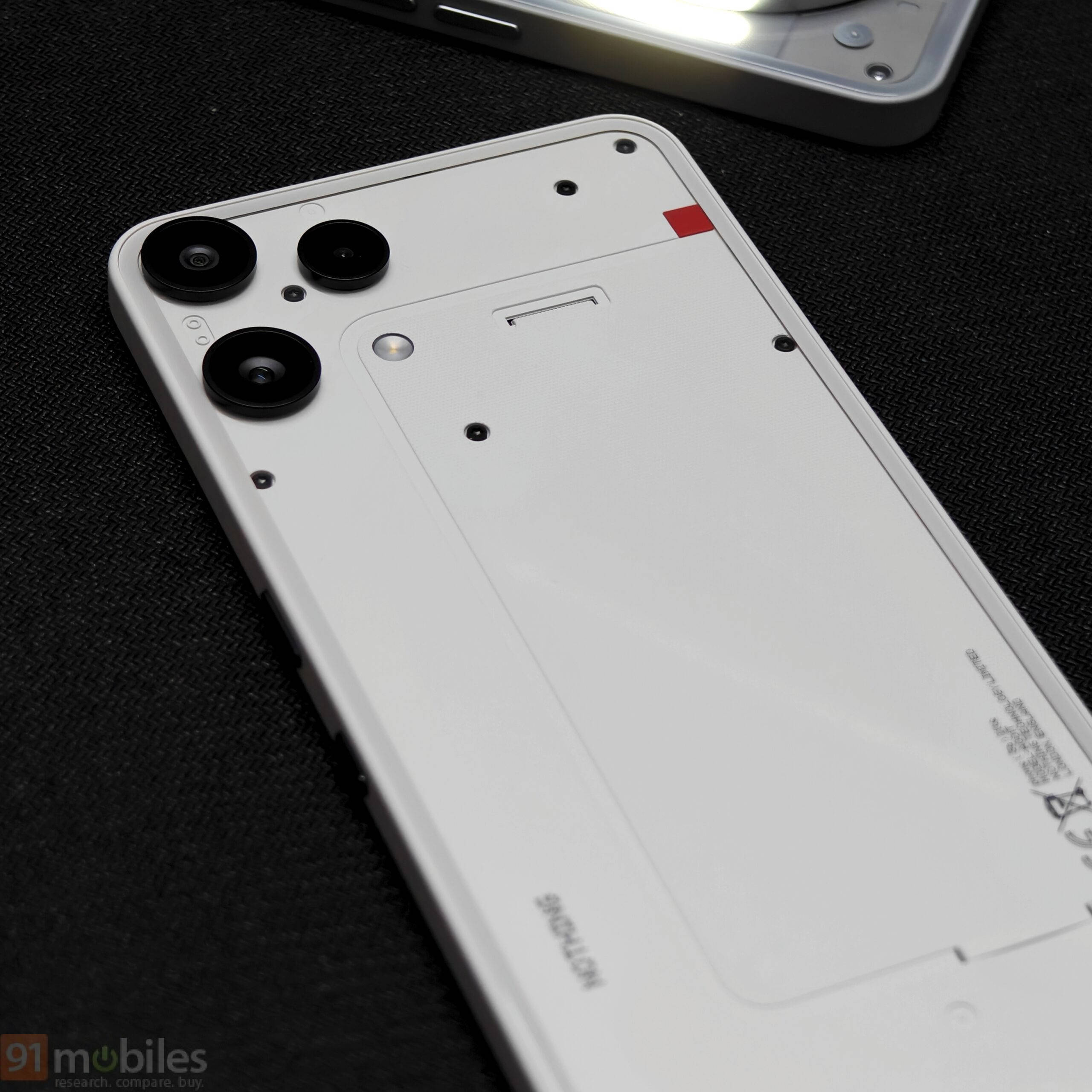 Nothing-Phone-3a-Lite-design