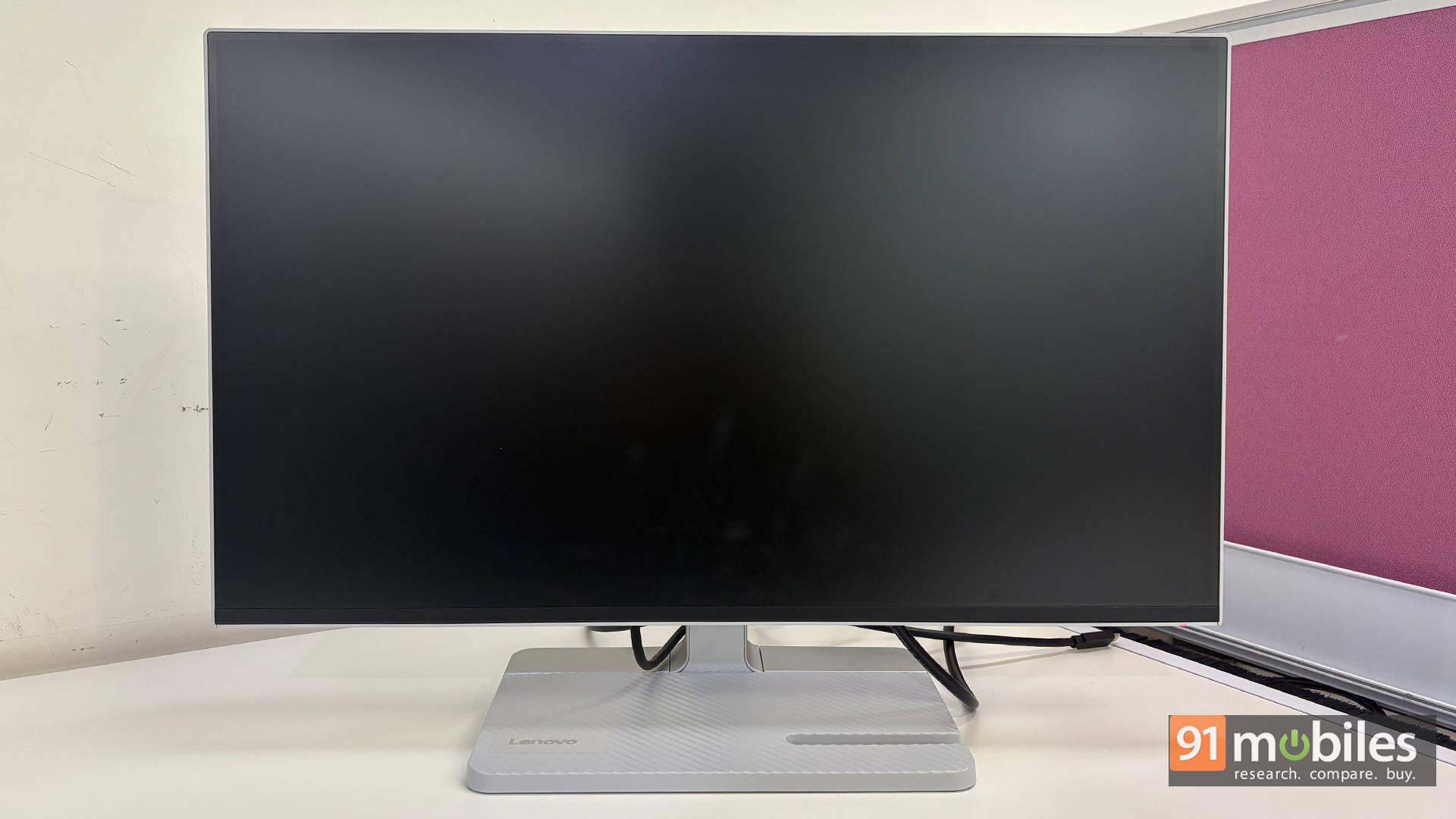 Lenovo L24D-4C Monitor Review: Clean Desk, Sensible Price