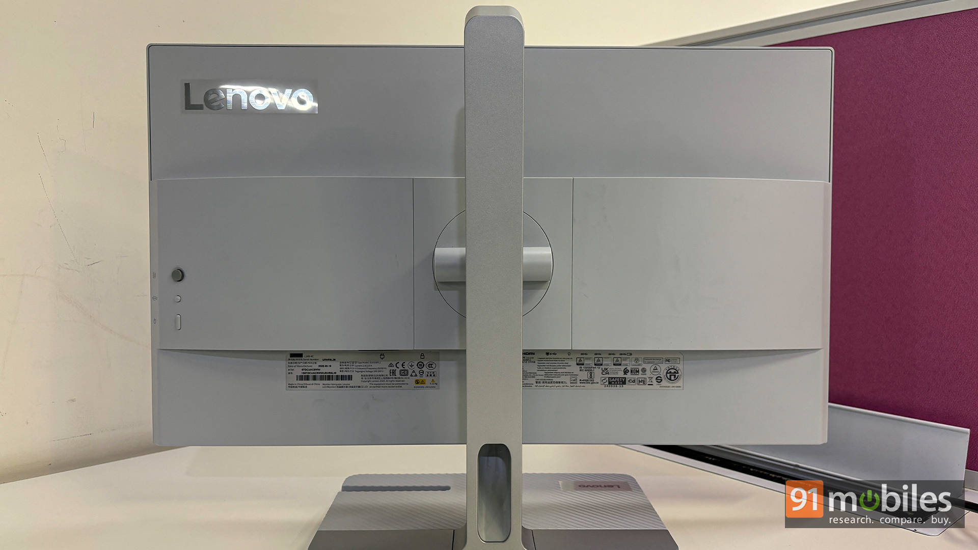 Lenovo L24D-4C Monitor Review: Clean Desk, Sensible Price