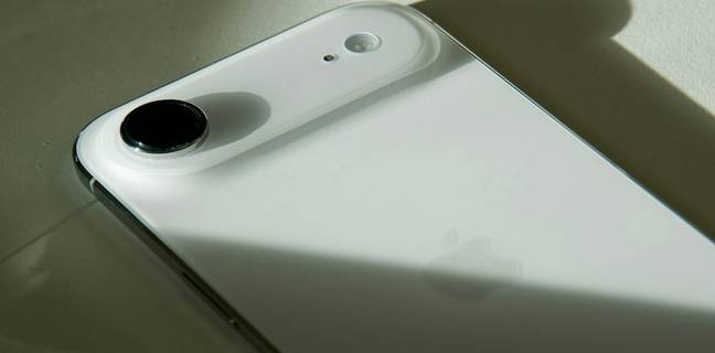 iPhone Air gets up to Rs 24,000 discount at iNvent store in India; iPhone 17 series also on offer