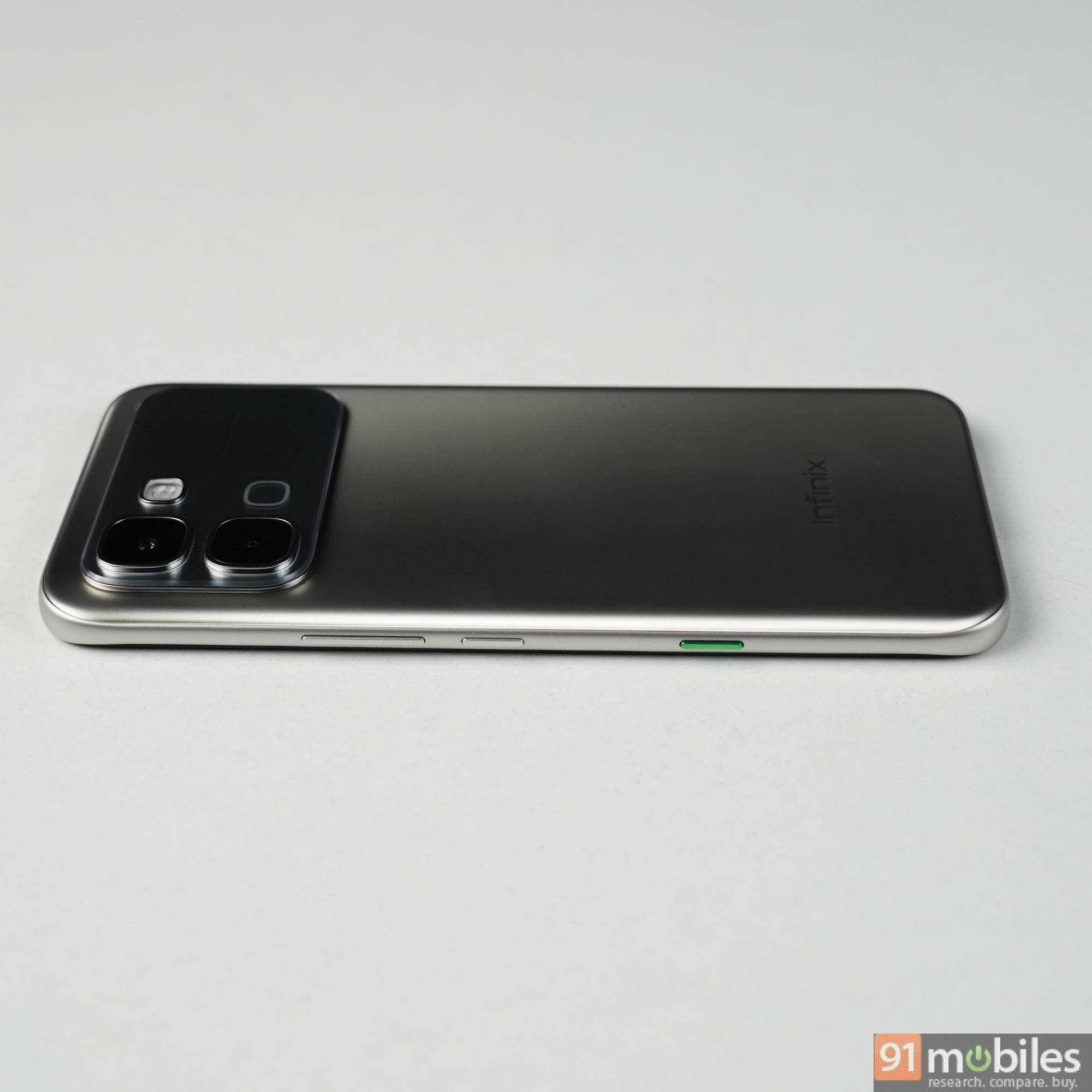 Infinix Note Edge design