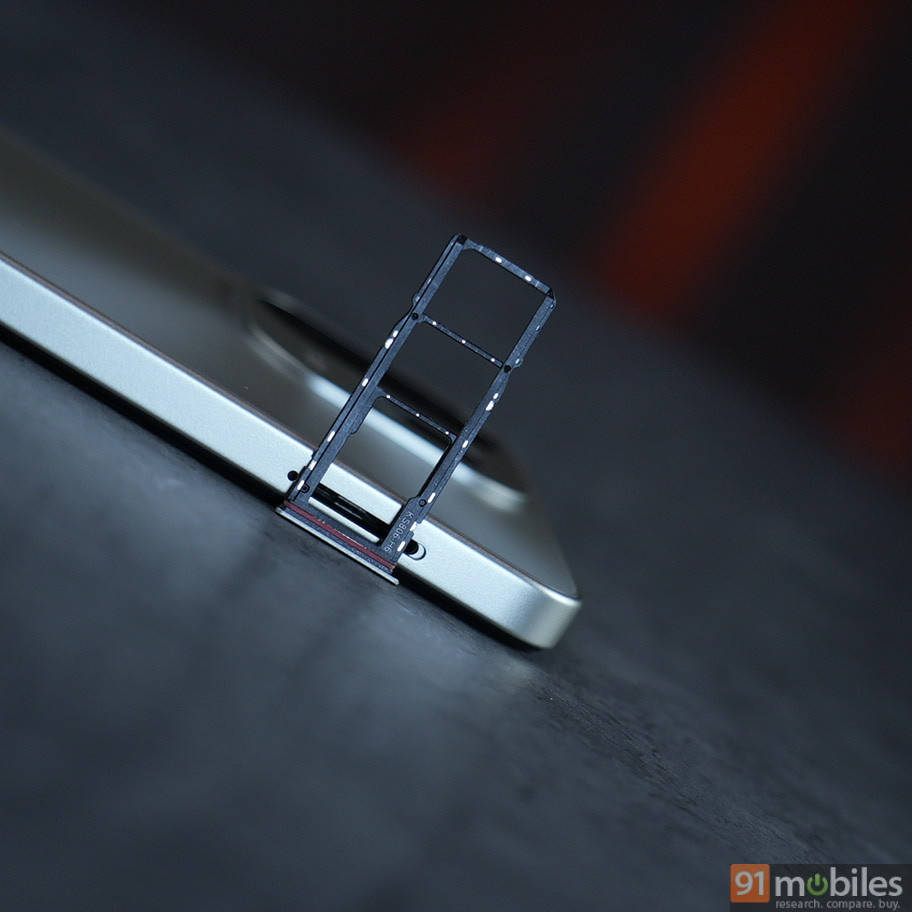 itel A100 SIM slot