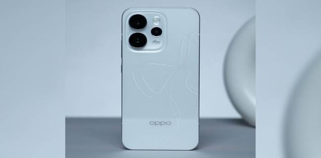4 reasons to buy the OPPO Reno 15 Pro Mini (and 3 reasons to think twice)